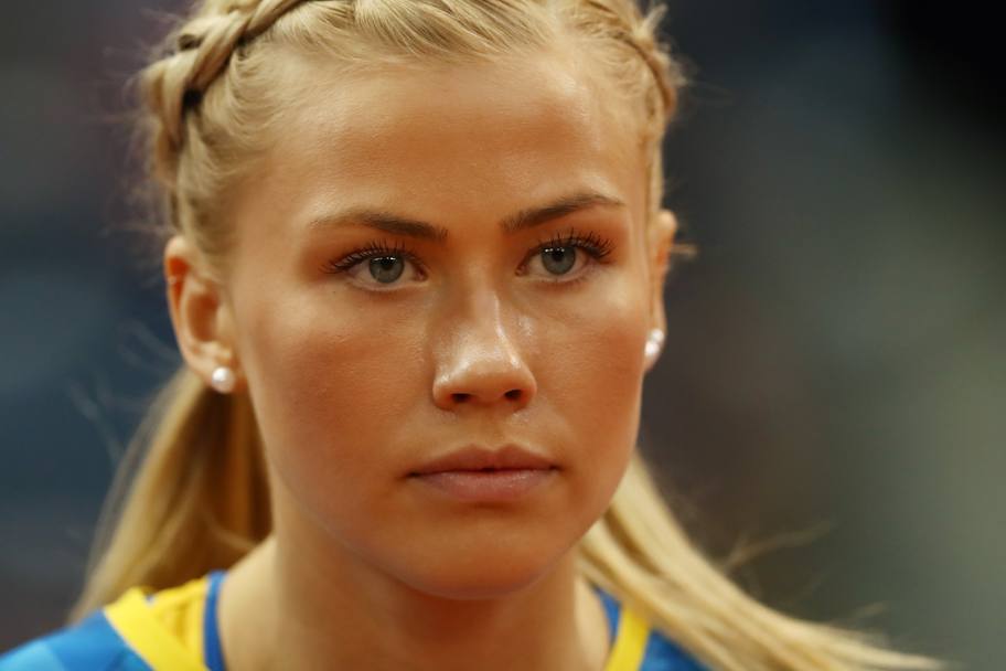 La pentatleta svedese Bianca Salming si concentra prima del salto in lungo. Getty Images